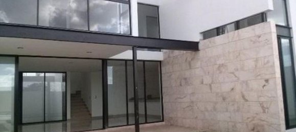 4 bedrooms House in Merida, Mexico No. 181868 2