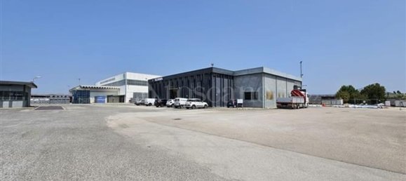 Склад 1500м² в Сабаудия, Италия № 373011 3