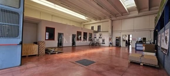 Склад 1500м² в Сабаудия, Италия № 373011 15