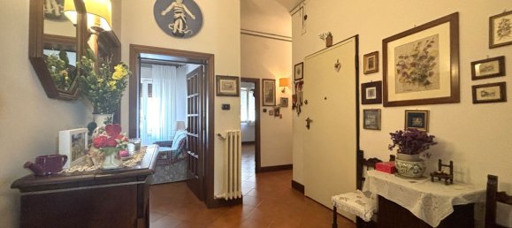 5 bedrooms Apartment in Florence, Italy No. 315942 8
