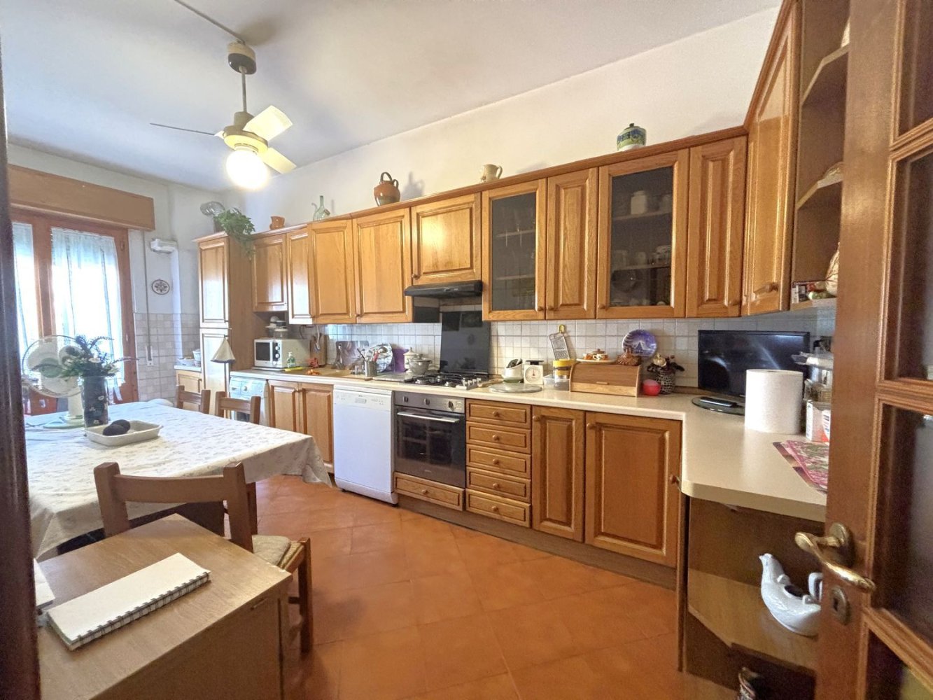 5 bedrooms Apartment in Florence, Italy No. 315942