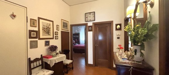 5 bedrooms Apartment in Florence, Italy No. 315942 6