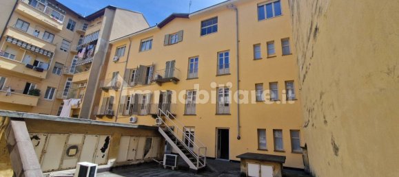 5 rooms Building in Turin, Italy No. 308398 7