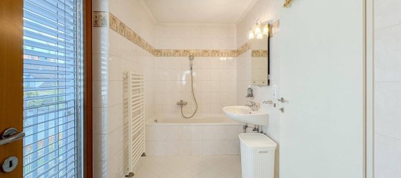 Apartamento de 2 dormitorios en Hard, Austria No. 226310 11