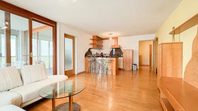 Apartamento de 2 dormitorios en Hard, Austria No. 226310