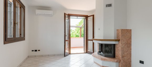 6 Schlafzimmer Villa in Argelato, Italy, Nr. 334803 13