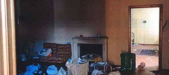 4 rooms Apartment in Sabbioneta, Italy No. 186595 2