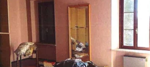 4 rooms Apartment in Sabbioneta, Italy No. 186595 5