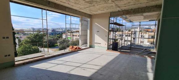 2 bedrooms Apartment in Germasogeia, Cyprus No. 14041 2
