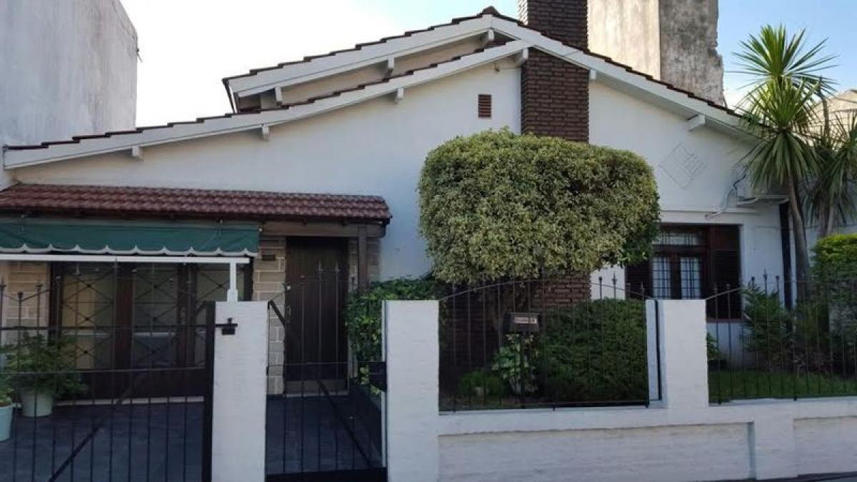 Дом с 2 спальнями в Bermudez, Аргентина № 20717