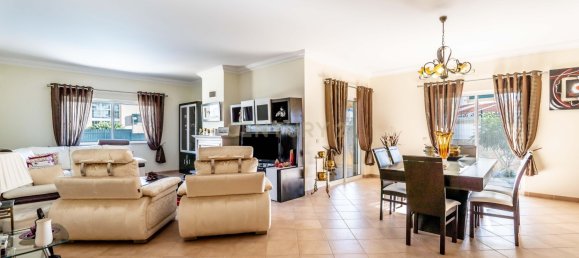 4 bedrooms Villa in Albufeira, Portugal No. 102710 11