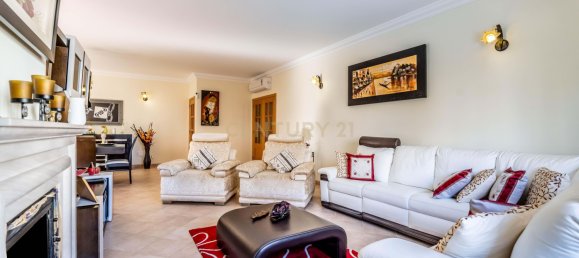 4 bedrooms Villa in Albufeira, Portugal No. 102710 10