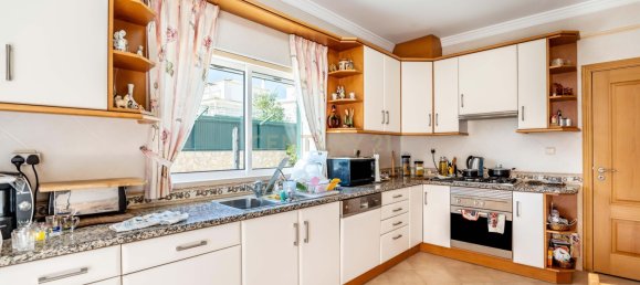 4 bedrooms Villa in Albufeira, Portugal No. 102710 18