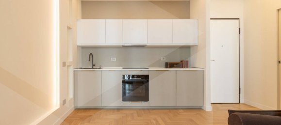 2غرفة شقة في Milan, Italy رقم 242040 8