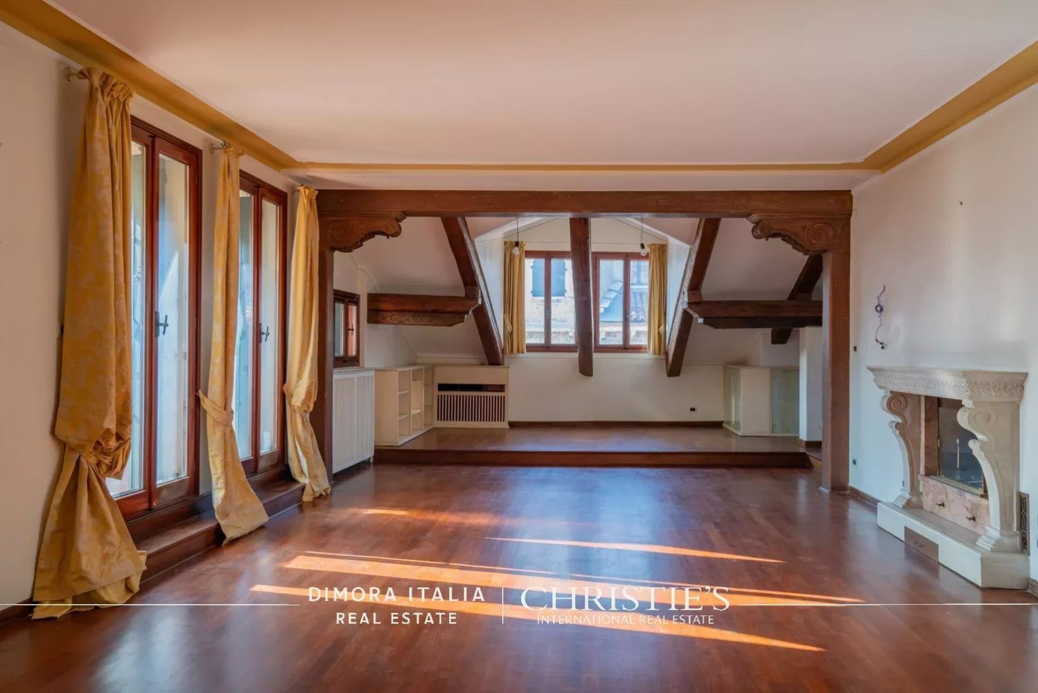 11-salle Penthouse à Venice, Italy No. 159449