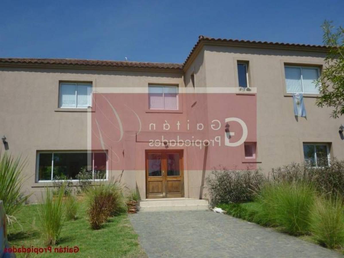 Дом с 4 спальнями в Тигре, Аргентина № 94773