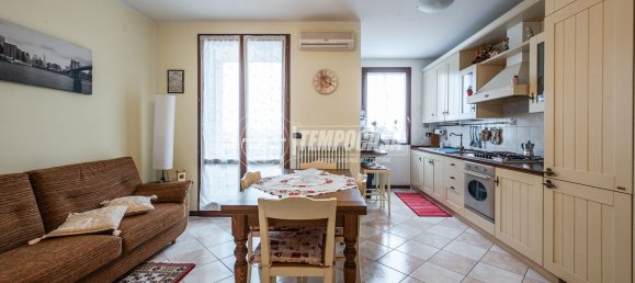 3 rooms Apartment in Savignano sul Panaro, Italy No. 301961 5