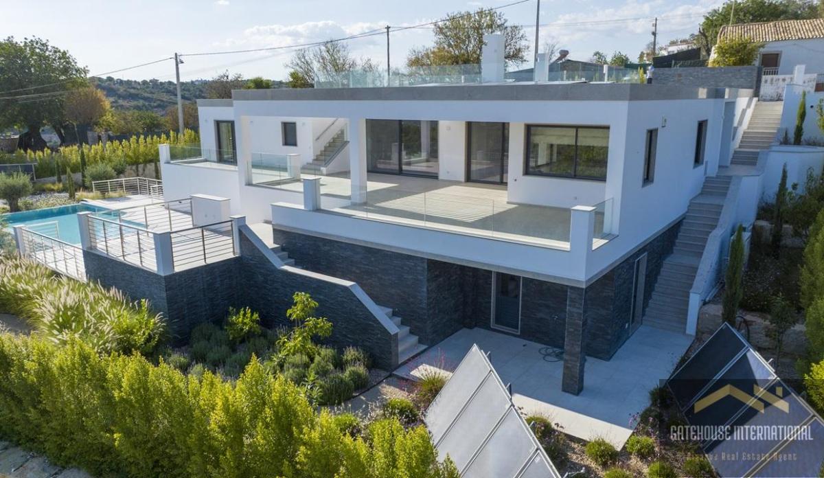 4 bedrooms Villa in Loule, Portugal No. 1748