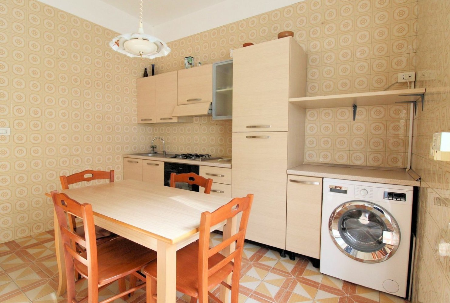 Квартира с 5 комнатами в Рагуза, Италия № 268656