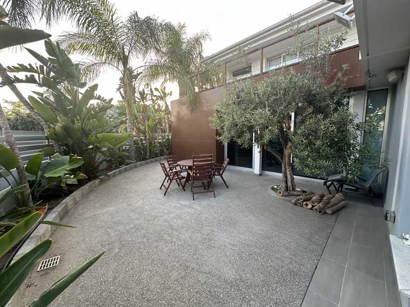 Casa de 4 dormitorios en Lakatamia, Cyprus No. 13423