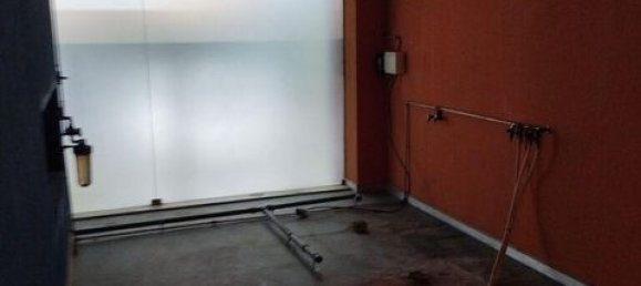 73m² Commercial property in Porto, Portugal No. 150074 8