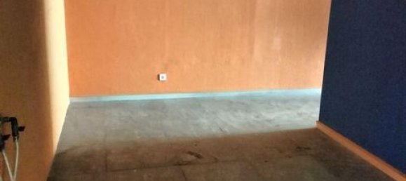 73m² Commercial property in Porto, Portugal No. 150074 11