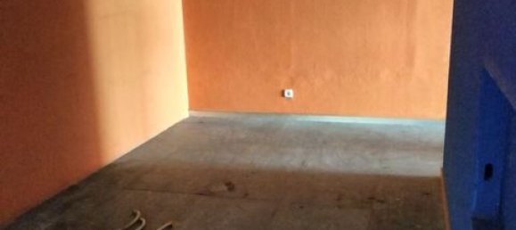 73m² Commercial property in Porto, Portugal No. 150074 10