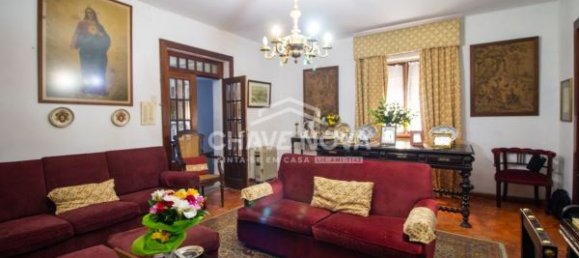 7 bedrooms House in Matosinhos, Portugal No. 58985 3