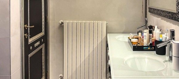 5غرفة منزل في Reggio Emilia, Italy رقم 9358 13