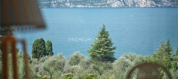 2 bedrooms Penthouse in Malcesine, Italy No. 370634 11