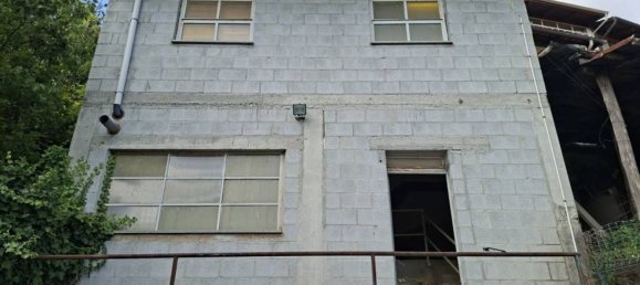 3 bedrooms House in Netro, Italy No. 319754 4