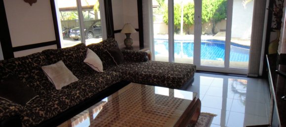 3 bedrooms Cafe / restaurant in Pattaya, Thailand No. 673 2