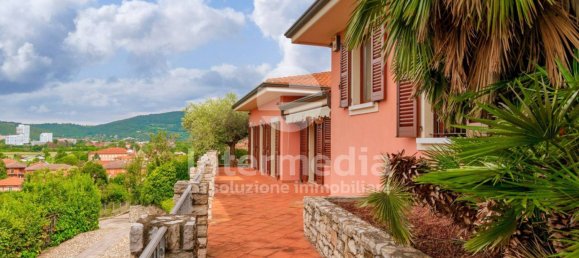 3 bedrooms Villa in Brescia, Italy No. 303520 5