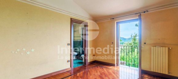 3 bedrooms Villa in Brescia, Italy No. 303520 13