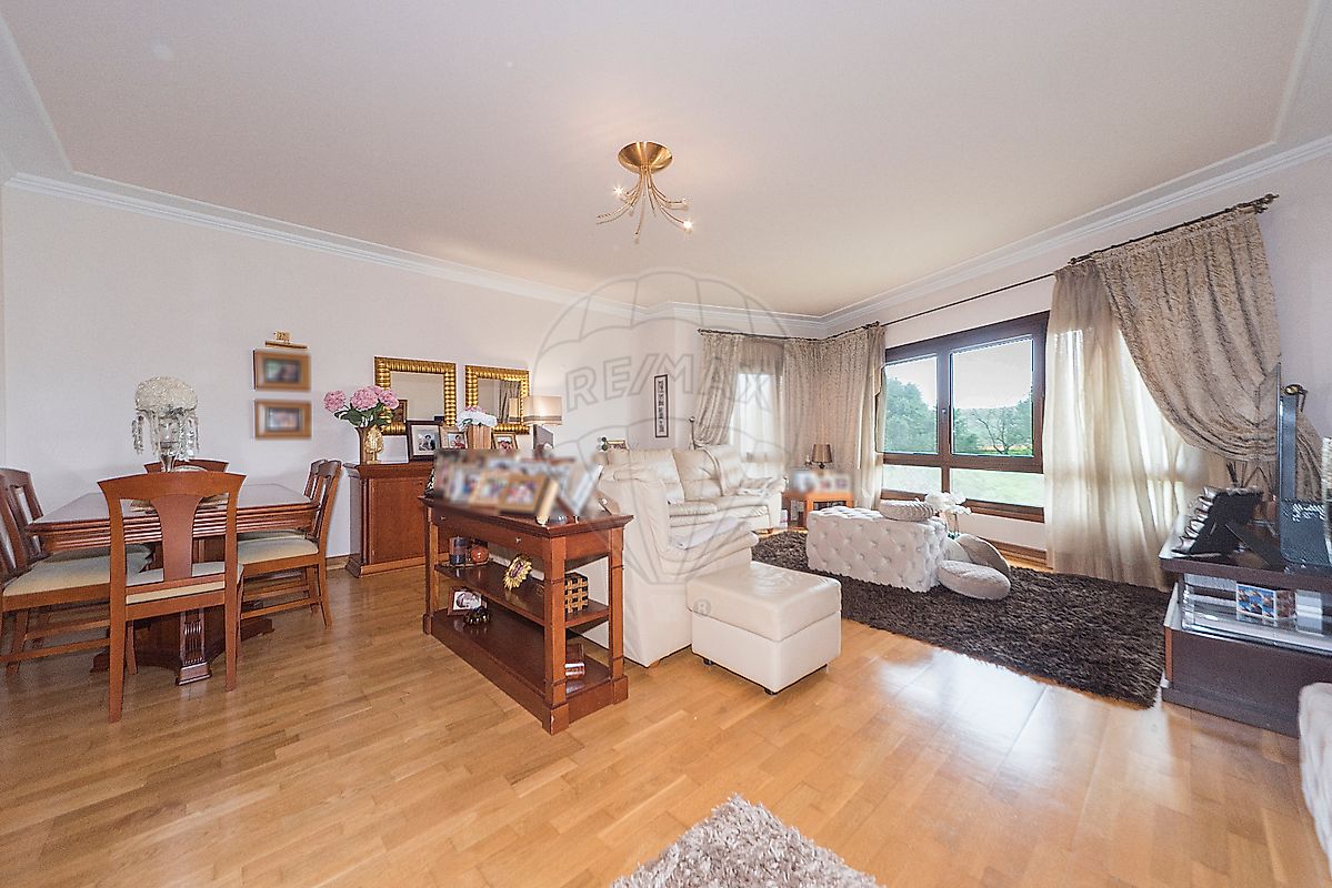 Apartamento de 2 dormitorios en Loures, Portugal No. 56564