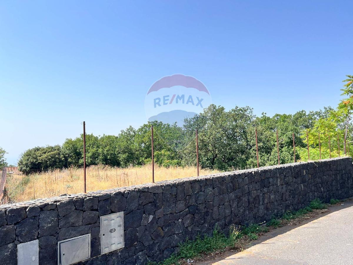 1200m² Land in Ragalna, Italy No. 319028