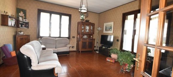 6 bedrooms Villa in Fidenza, Italy No. 343550 4