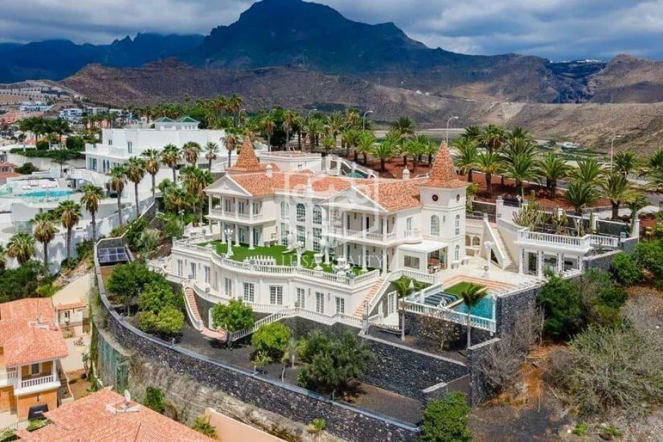 5 غرف نوم فيلا في Adeje, Spain رقم 11405