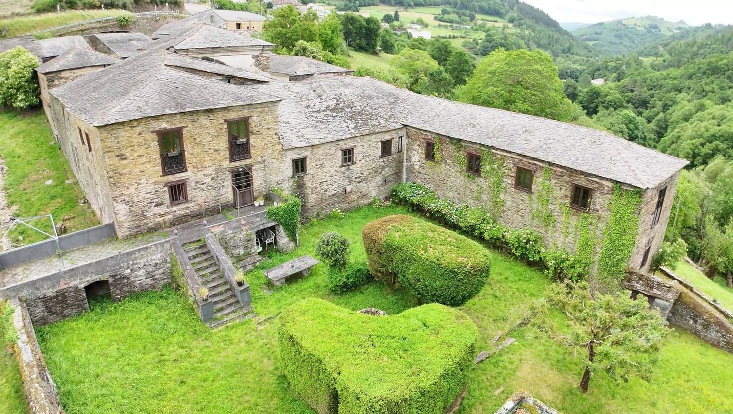10 bedrooms Castles in Asturias, Spain No. 164450