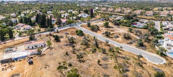 2283m² Land in Lagoa, Portugal No. 117960 3