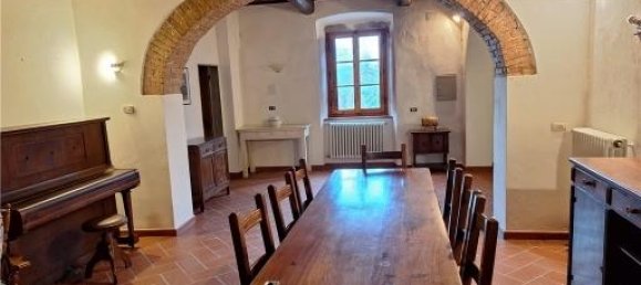 10 rooms House in Montespertoli, Italy No. 31406 21