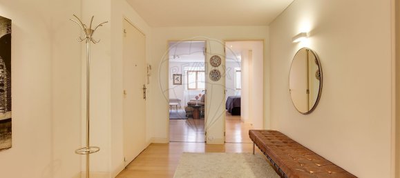 2 bedrooms Apartment in Lisbon, Portugal No. 9531 3