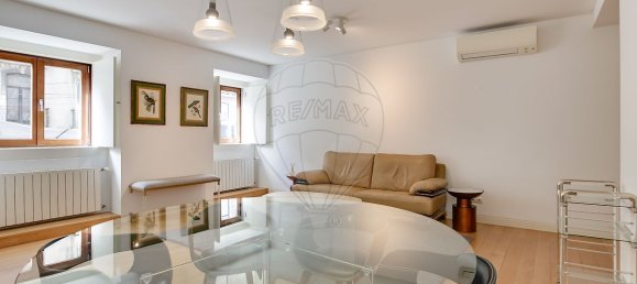 2 bedrooms Apartment in Lisbon, Portugal No. 9531 7