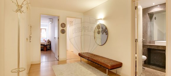2 bedrooms Apartment in Lisbon, Portugal No. 9531 4