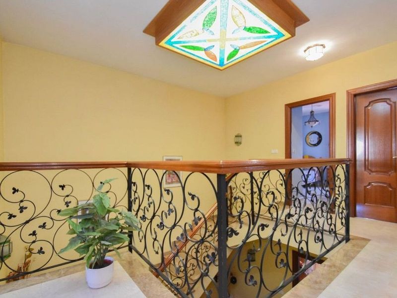 6 bedrooms House in Granada, Spain No. 232287