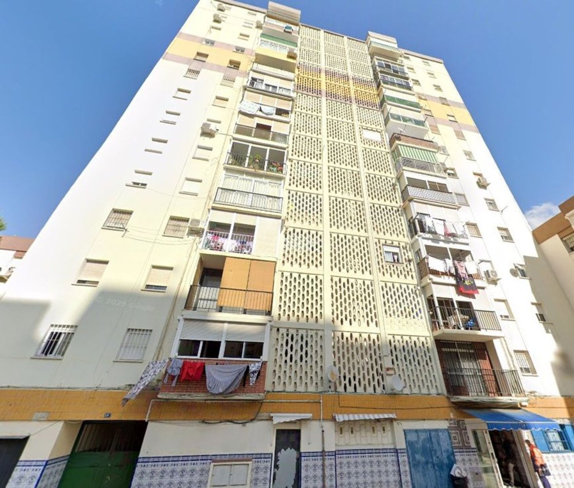 Квартира с 3 спальнями в Малага, Испания № 156367