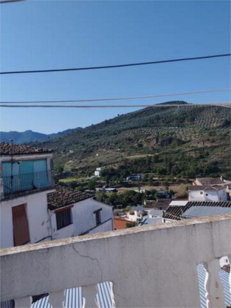 Casa de 4 dormitorios en Andalucía, Spain No. 181939