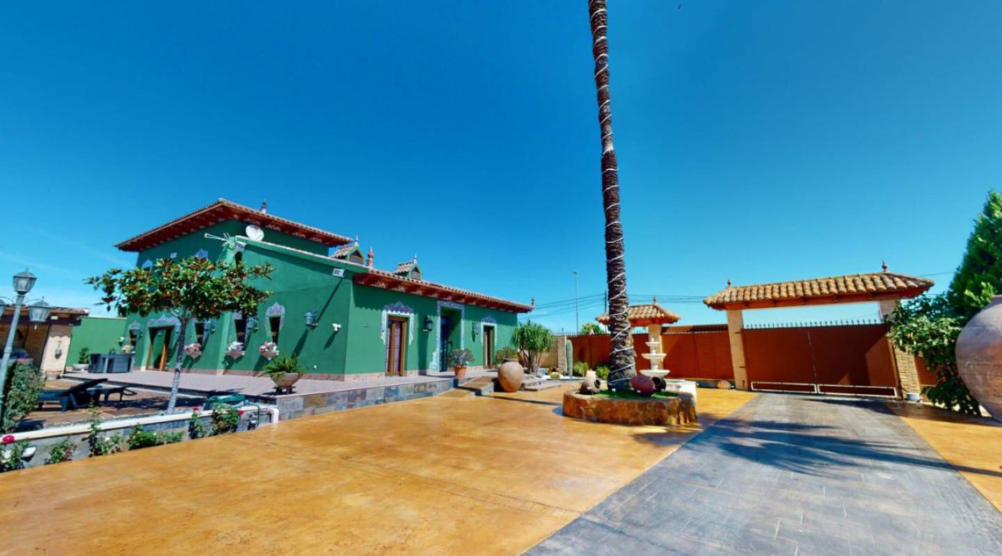 4 bedrooms Villa in Almoradi, Spain No. 109415