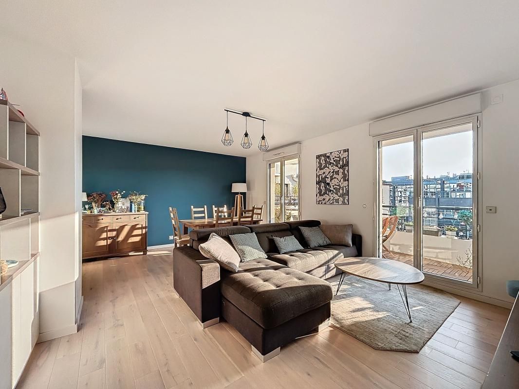 3 Schlafzimmer Wohnung in Suresnes, France, Nr. 144508