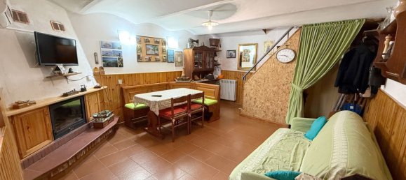 Дом с 3 комнатами в Камполи Аппенино, Италия № 269365 7